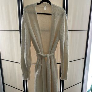 Skims robe white